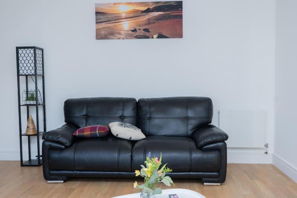 לונדון 1 Bed Luxury Comfortable Apt מראה חיצוני תמונה